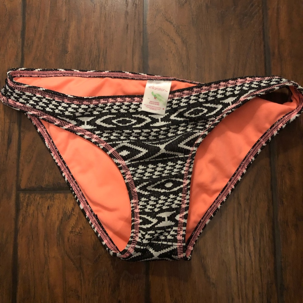 Xhiliration size medium bikini bottom